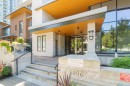 1502-3096 Windsor Gate, Coquitlam, BC 