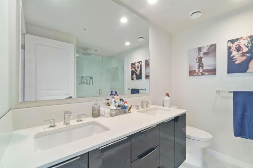1502-3096 Windsor Gate, Coquitlam, BC 
