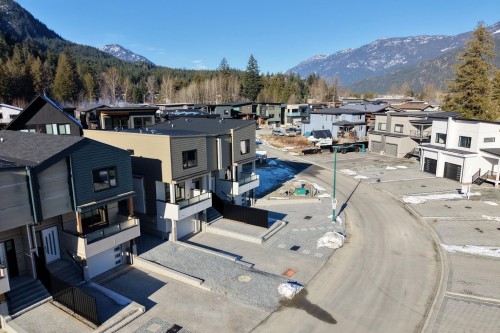 1002 Phare Crescent, Pemberton, BC 