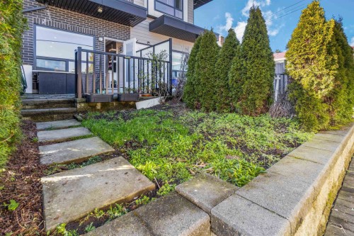 102-7088 Sperling Avenue, Burnaby, BC 