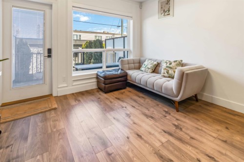102-7088 Sperling Avenue, Burnaby, BC 