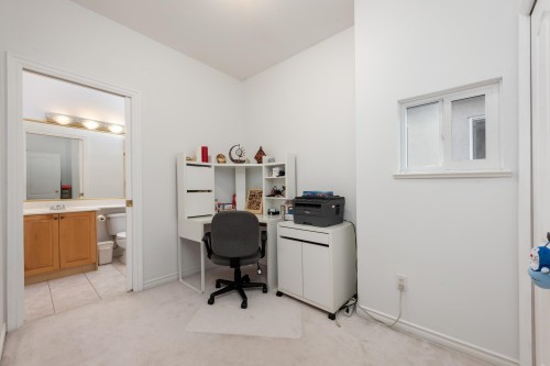 2423 4Th Avenue E, Vancouver, BC 