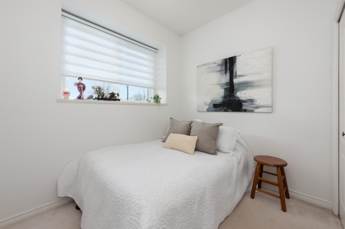 2423 4Th Avenue E, Vancouver, BC 