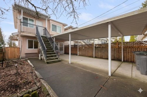 2423 4Th Avenue E, Vancouver, BC 