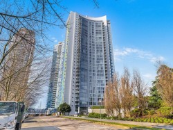 303-4189 Halifax Street  Burnaby, BC V5C 0H9