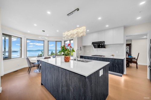 2662 Chelsea Place, West Vancouver, BC 