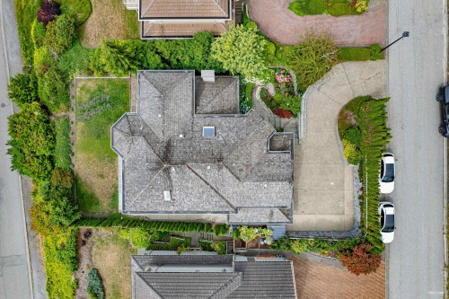2662 Chelsea Place, West Vancouver, BC 