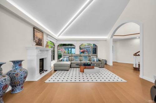2662 Chelsea Place, West Vancouver, BC 