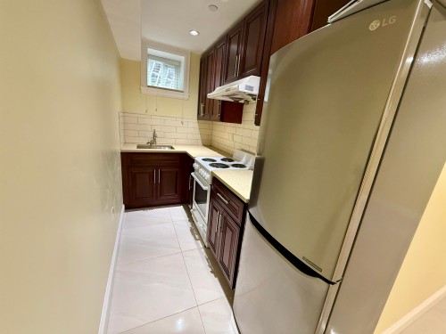 3507 45 Avenue E, Vancouver, BC 