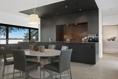 4166 Rose Crescent, West Vancouver, BC 