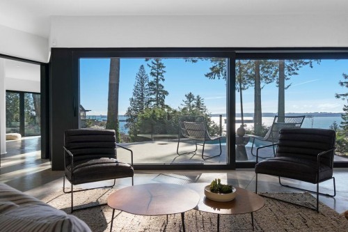 4166 Rose Crescent, West Vancouver, BC 