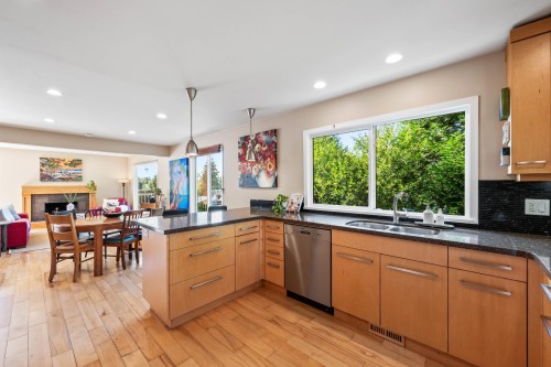 935 Stardale Avenue, Coquitlam, BC 