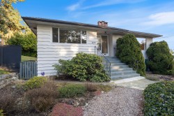 8608 Buller Avenue  Burnaby, BC V5J 4V3