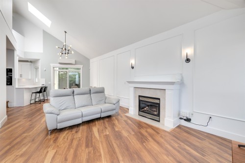 6982 Barnard Drive, Richmond, BC 