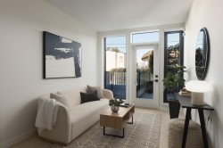 529 6th Avenue E Vancouver, BC V5T 1K9