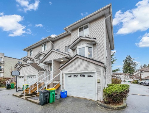 20-12188 Harris Road  Pitt Meadows, BC V3Y 2N3