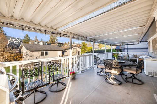 404 15Th Street E, North Vancouver, BC 