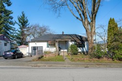 4857 Buxton Street  Burnaby, BC V5H 1J2