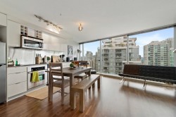 2209-233 Robson Street  Vancouver, BC V6B 0E3