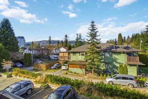 204-1633 Tatlow Avenue, North Vancouver, BC 
