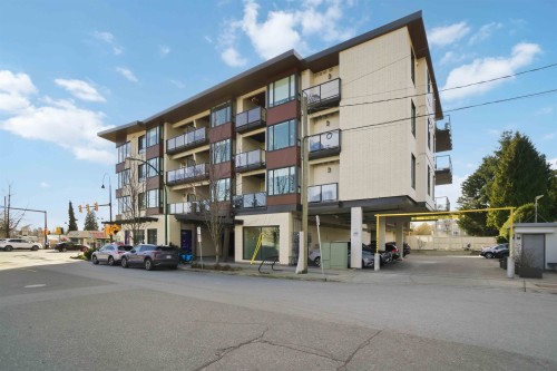 204-1633 Tatlow Avenue, North Vancouver, BC 