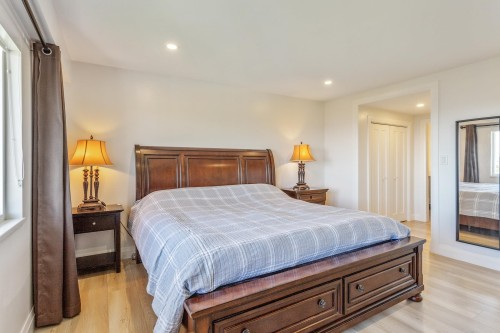 1111 Gilston Road, West Vancouver, BC 