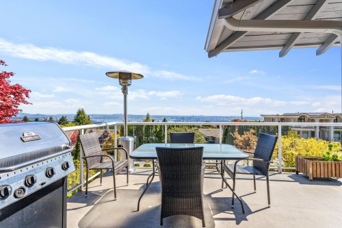 1111 Gilston Road, West Vancouver, BC 