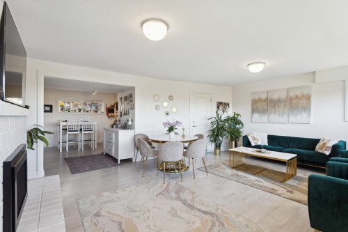 1111 Gilston Road, West Vancouver, BC 