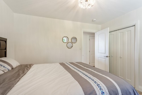 1111 Gilston Road, West Vancouver, BC 