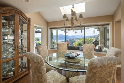 5267 Aspen Drive, West Vancouver, BC 