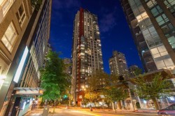 1602-1211 Melville Street  Vancouver, BC V6E 0A7