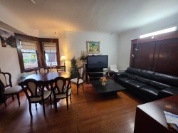 345 13th Avenue W Vancouver, BC V5Y 1W2