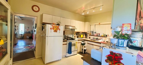 3707 Arbutus Street, Vancouver, BC 