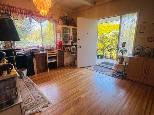 3707 Arbutus Street, Vancouver, BC 