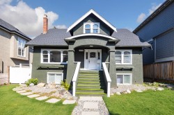 3719 3rd Avenue W Vancouver, BC V6R 1M2