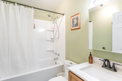 8918 Ganymede Place, Burnaby, BC 