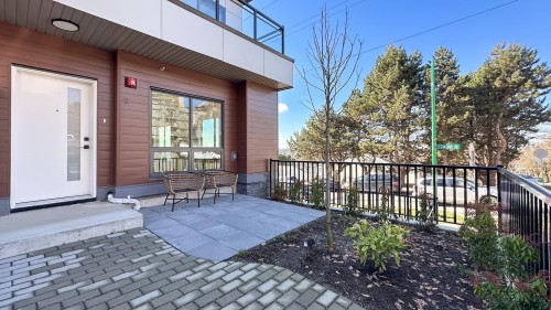 1-3800 Pender Street, Burnaby, BC 