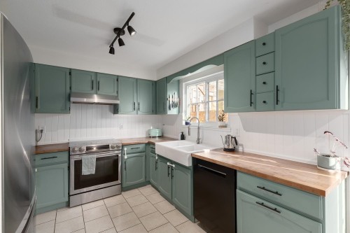 726 Vernon Drive, Vancouver, BC 