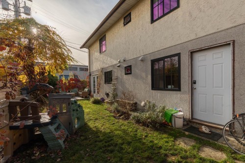 726 Vernon Drive, Vancouver, BC 