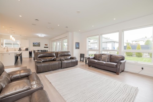 7139 Paulus Crescent, Burnaby, BC 