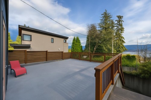 873 Baycrest Drive, North Vancouver, BC 