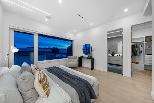 1236 Duchess Avenue, West Vancouver, BC 