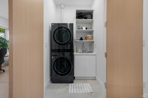 1236 Duchess Avenue, West Vancouver, BC 