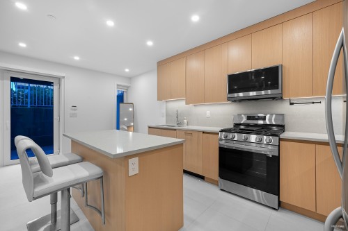 1236 Duchess Avenue, West Vancouver, BC 