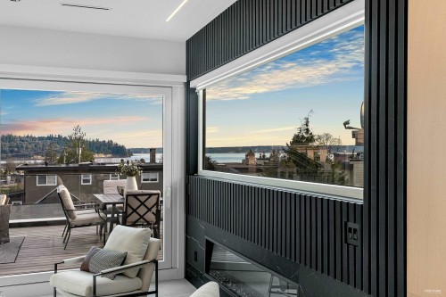 1236 Duchess Avenue, West Vancouver, BC 