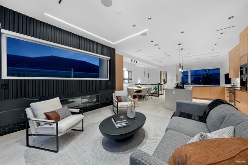 1236 Duchess Avenue, West Vancouver, BC 