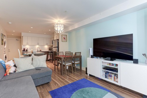 208-55 Eighth Avenue  New Westminster, BC V3L 0E8