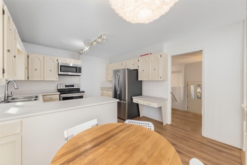7920 Willowfield Drive, Richmond, BC 