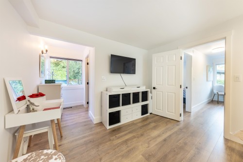 8 Glenmore Drive, West Vancouver, BC 