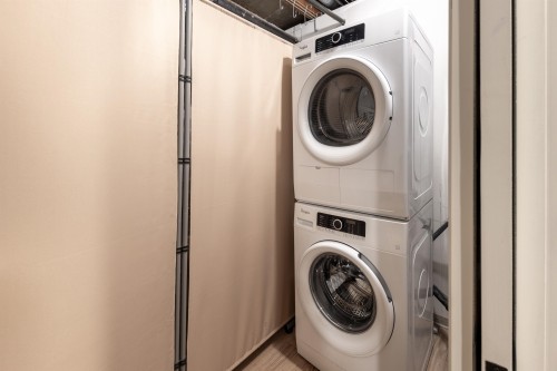 8 Glenmore Drive, West Vancouver, BC 